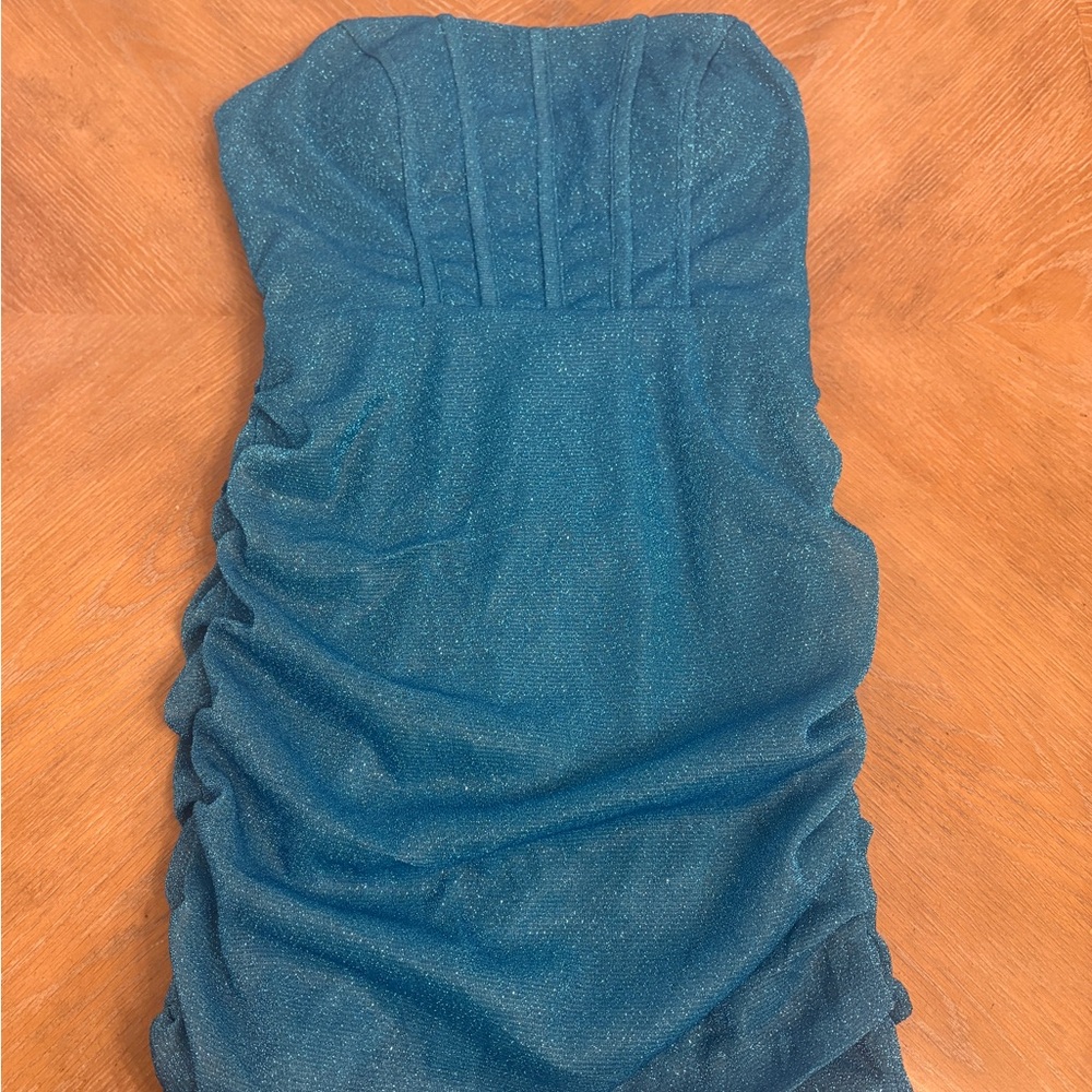 Elegant Blue Strapless Dress